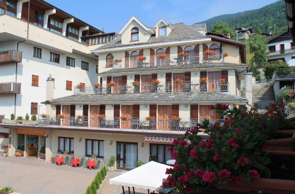 Teglio Hotel | Hotel La Rosa