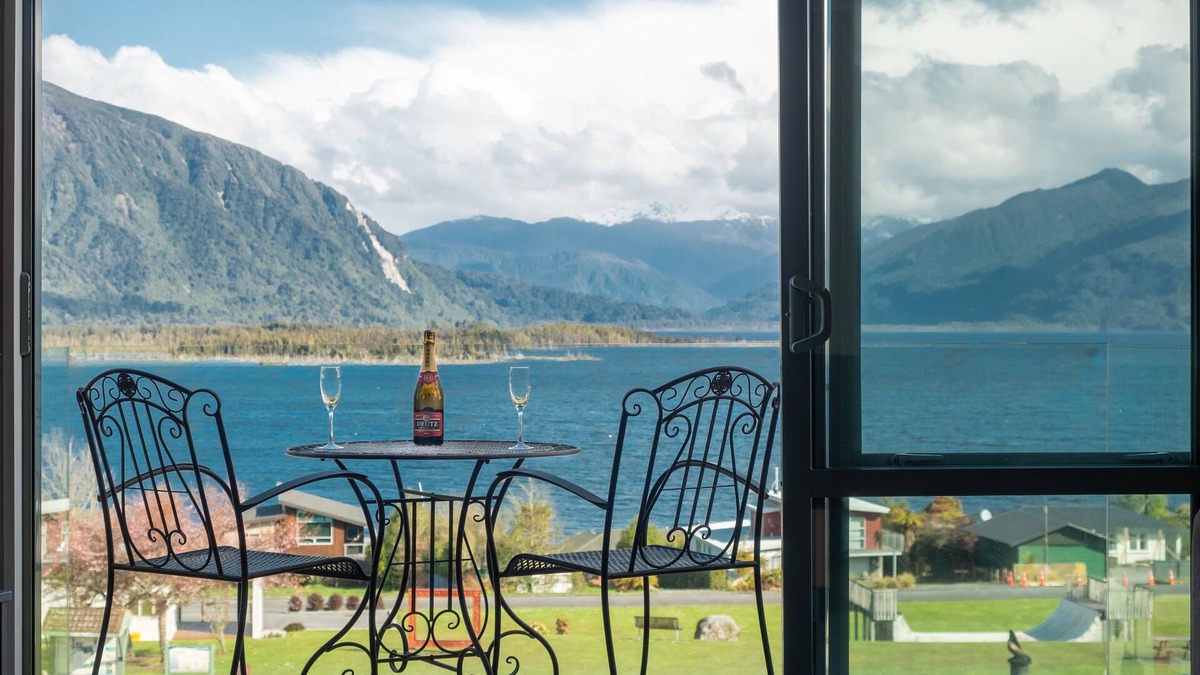 Moana Hotel | Hotel Lake Brunner