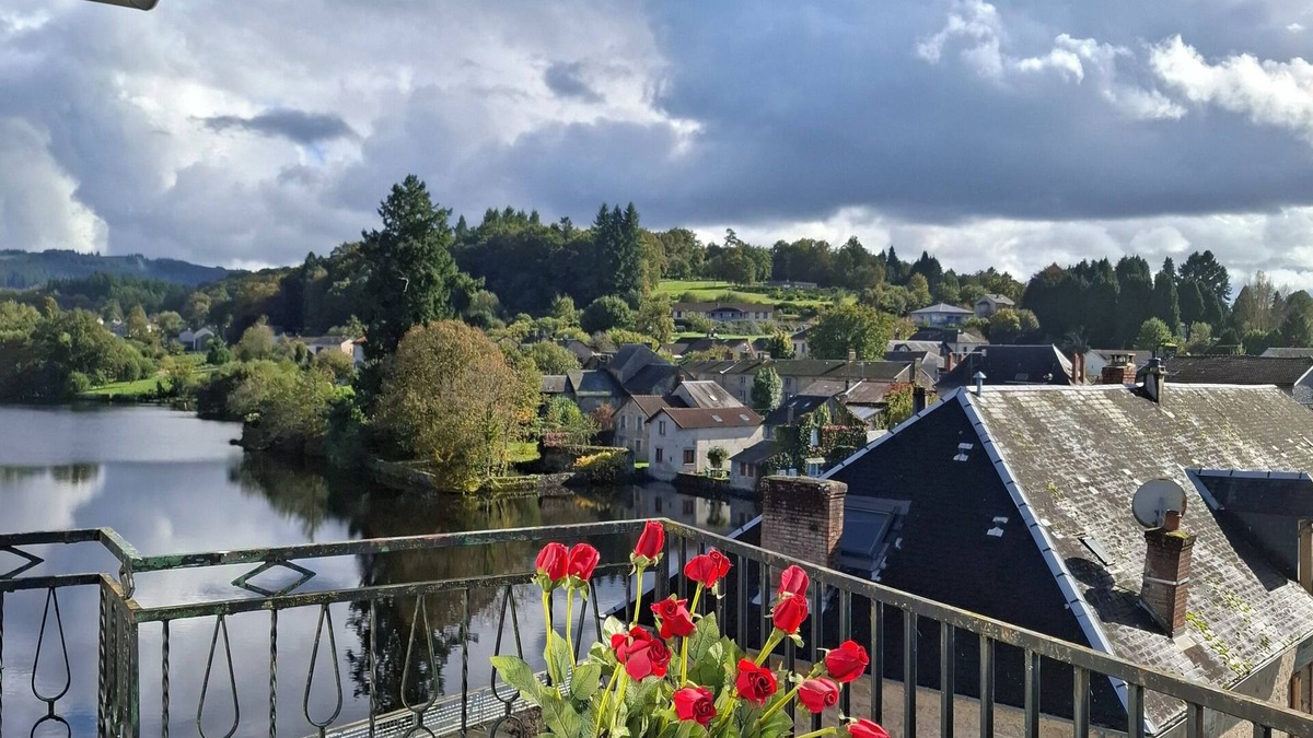 Peyrat-le-Chateau Hotel | Hotel Le Bellerive