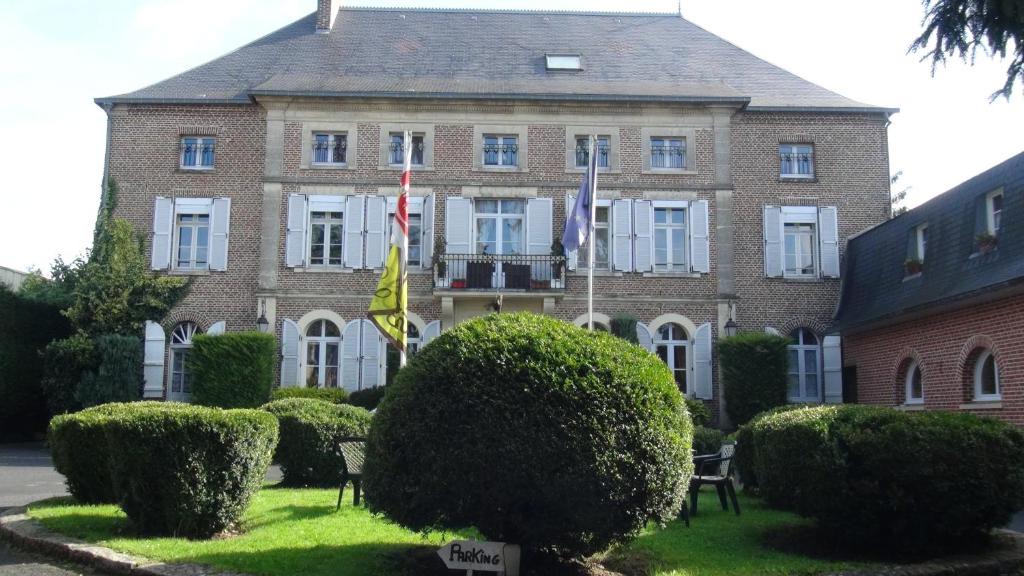 Etreaupont Hotel | Hotel Le Clos du Montvinage