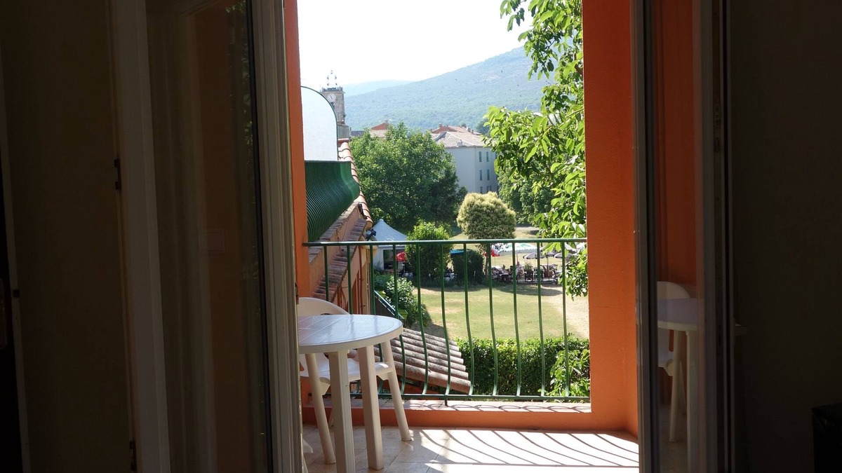 Saint-Vallier-de-Thiey Hotel | Hotel le Préjoly