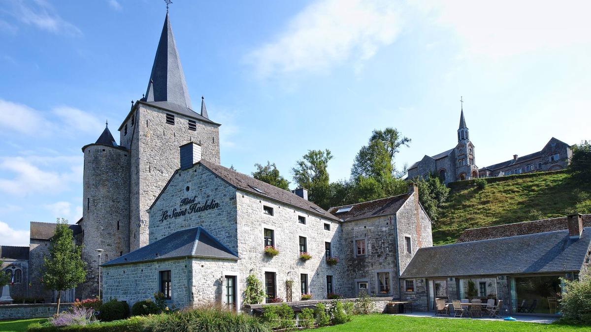 Celles Hotel | Hotel Le Saint Hadelin