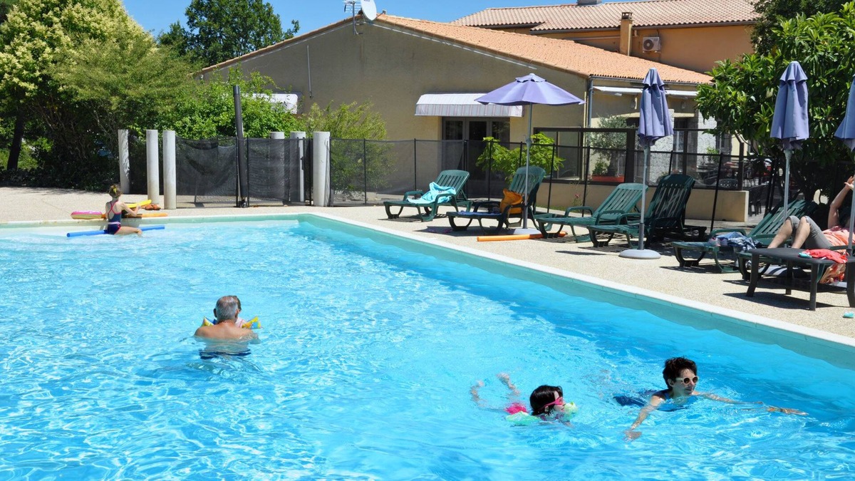 Lavilledieu Hotel | Hotel Les Persedes Sud Ardeche
