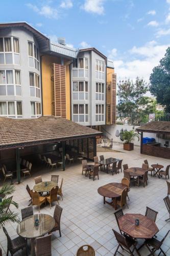Mamoudzou Hotel | Hotel Maharajah