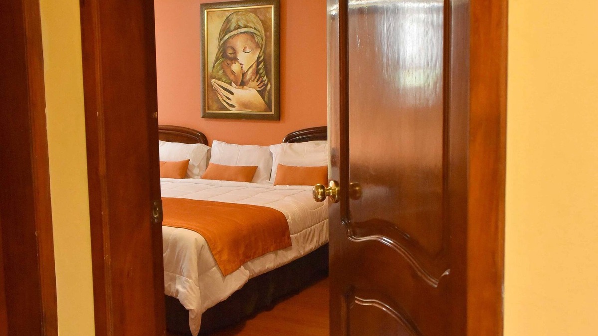 Latacunga Hotel | Hotel Makroz