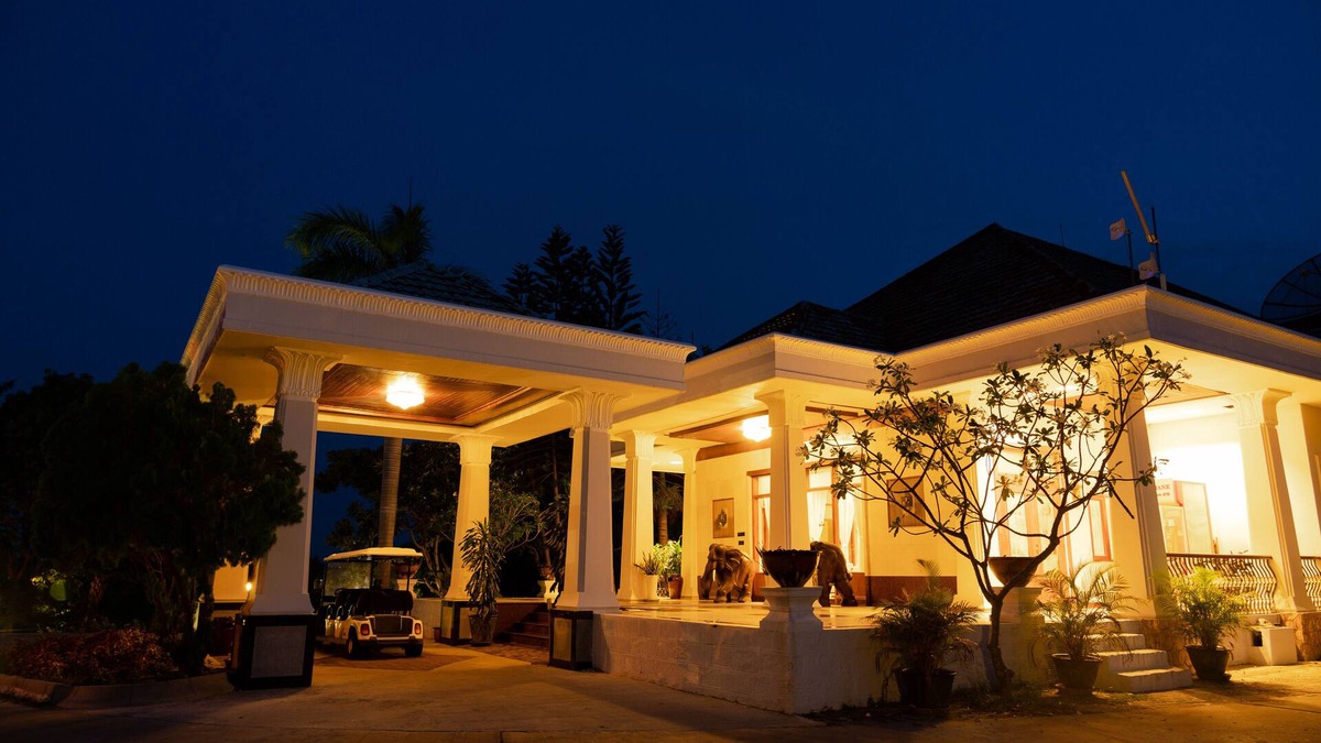 Naypyidaw Hotel | Hotel Max Nay Pyi Taw