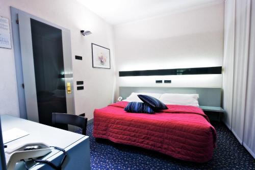 Rione San Maurizio Hotel | Hotel Michelangelo