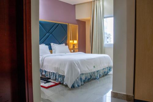Akwa II Hotel | HOTEL MICKEL