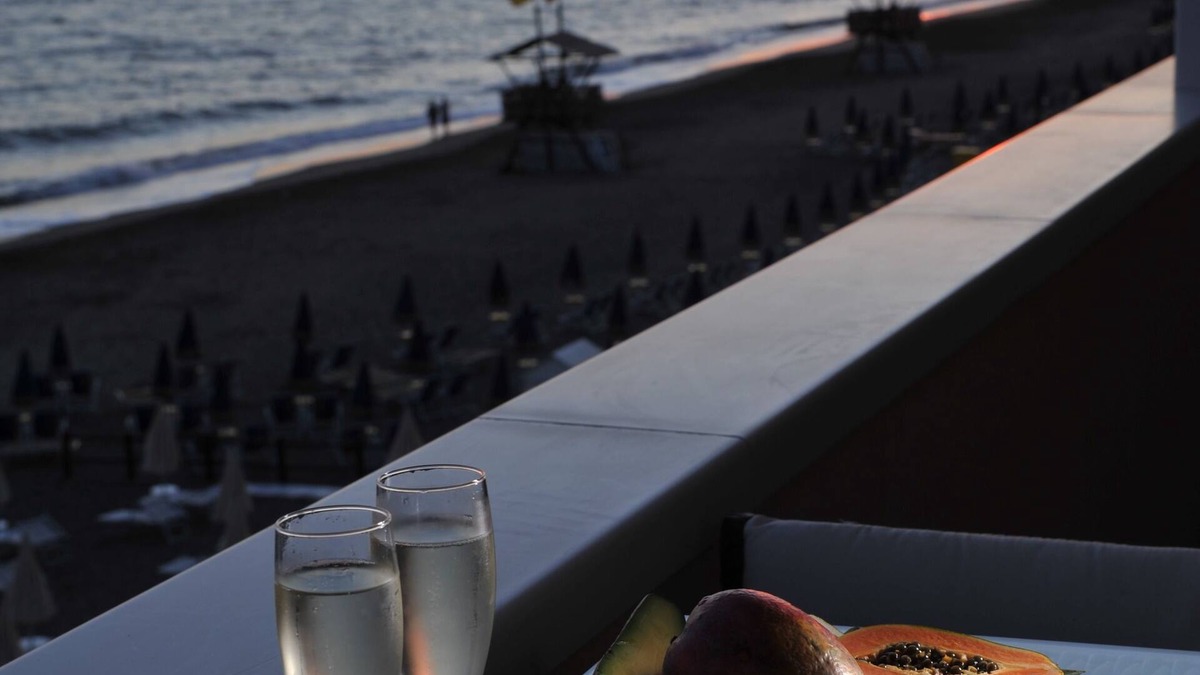Lido di Capo Portiere Hotel | Hotel Miramare