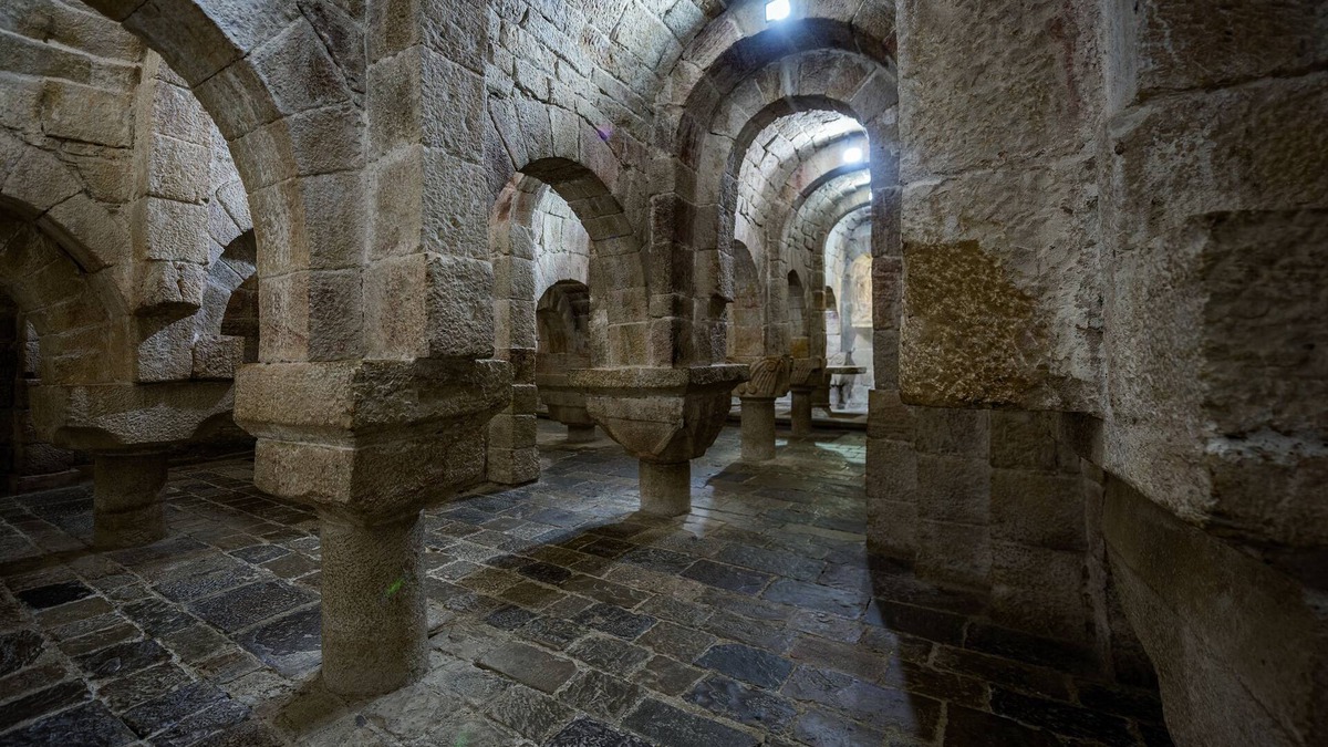 Yesa Hotel | Hotel Monasterio de Leyre