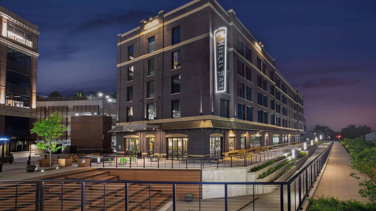 Fishers Hotel | Hotel Nickel Plate Fishers, Tapestry Collection By Hilton