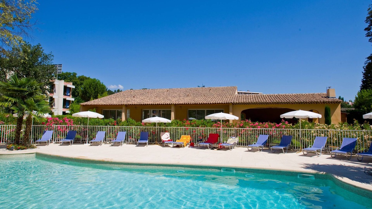 Grand Sud Hotel | Hotel Novotel Aix en Provence Pont de l'Arc Fenouillères