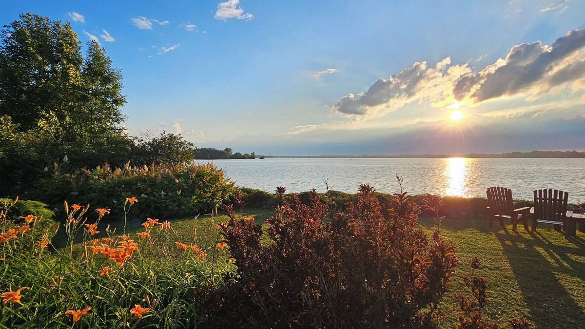 Saint-Timothee Hotel | Hotel Oasis Lac StLouis