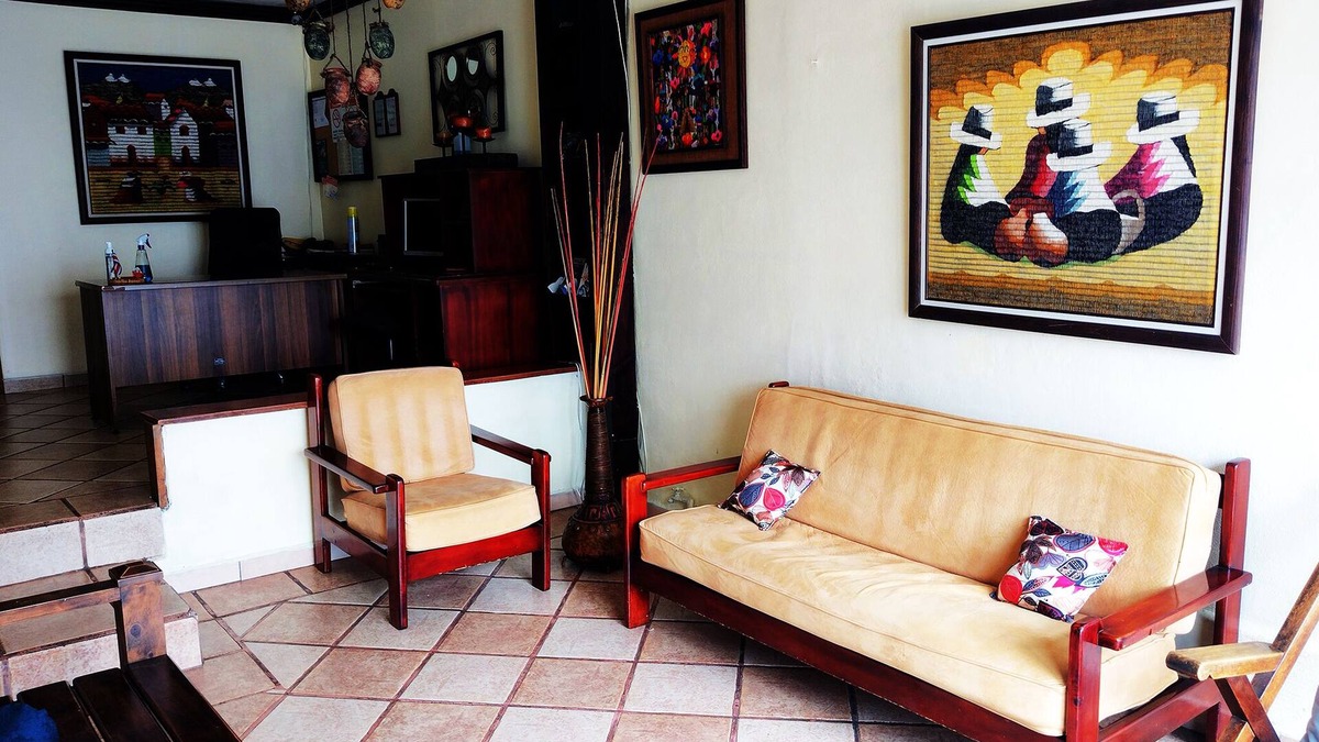Carmen Bed & Breakfast | Hotel Pacande only 2km from airport Costa Rica