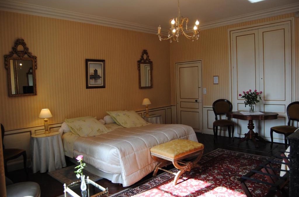 Bayeux Bed & Breakfast | Hotel Particulier de Sainte Croix