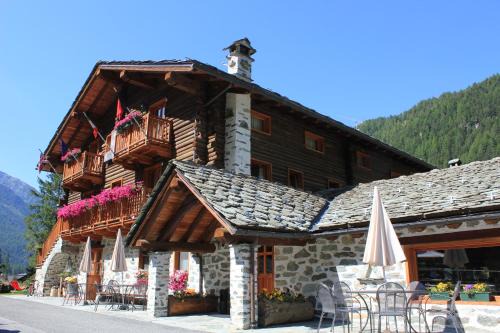 Frachey Hotel | Hotel Petit Tournalin