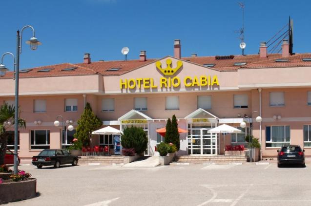 Cabia Hotel | Hotel Río Cabia