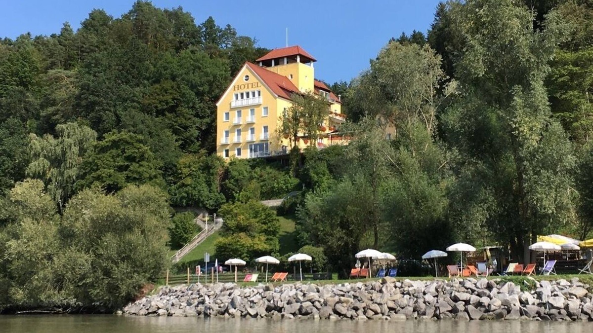 Oberlandshaag Hotel | Hotel Restaurant Faustschlössl