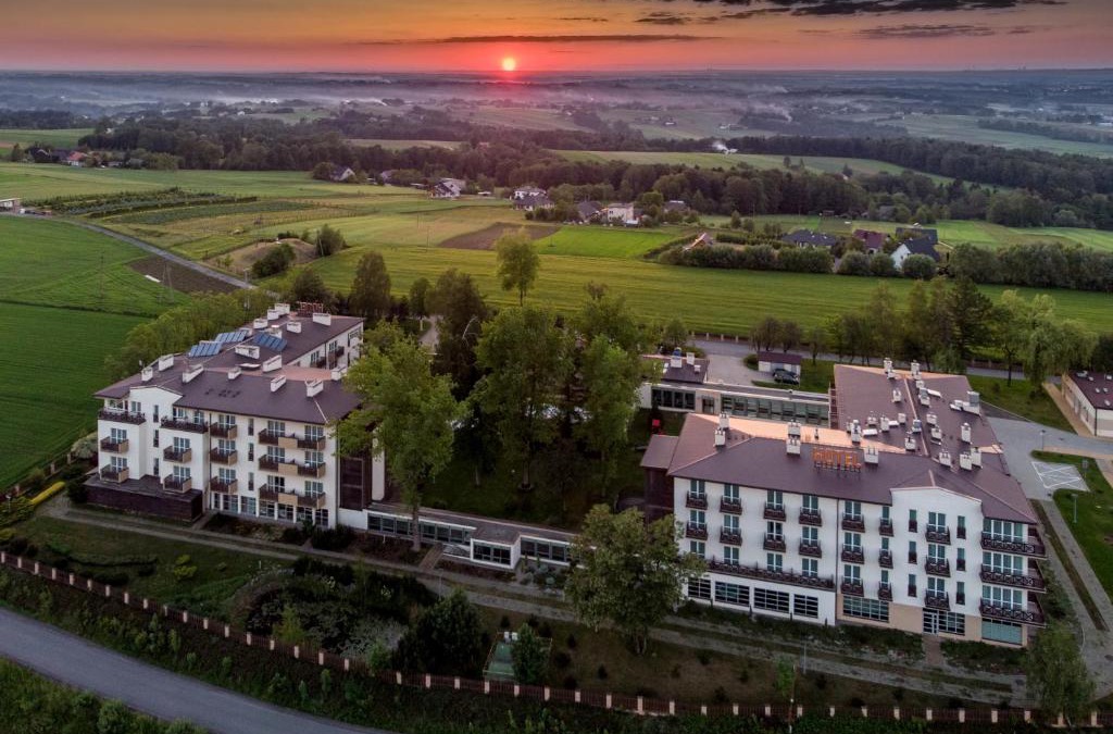 Tomice Hotel | Hotel Radocza Park Business