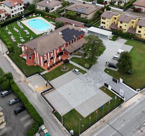 Latisana Apartment | Hotel Residence - Il Giardino del Cigno