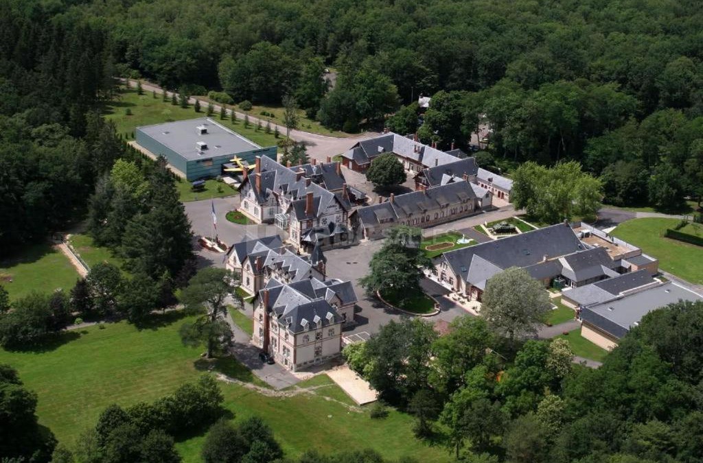 Neuvy-sur-Barangeon Resort | Hotel-Restaurant Domaine de la Grande Garenne