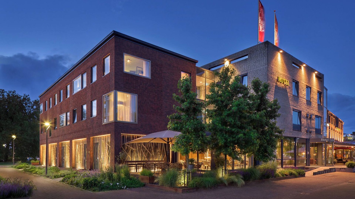 Emmeloord Hotel | Hotel Restaurant Grandcafé 't Voorhuys