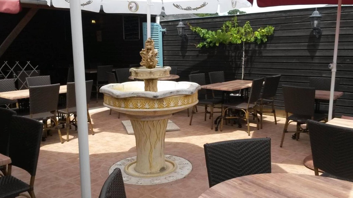 Craon Hotel | Hotel Restaurant La Crêperie du Château