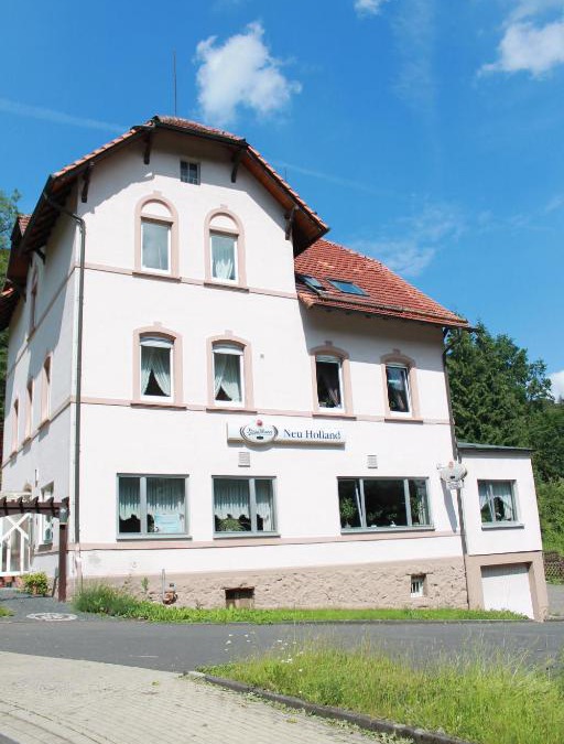 Bad Wilhelmshoehe House | Hotel Restaurant Neu-Holland