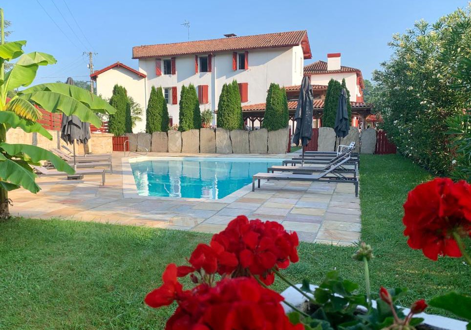 Itxassou Hotel | Hotel Restaurant Txistulari