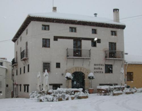 Requena House | Hotel Restaurante Doña Anita