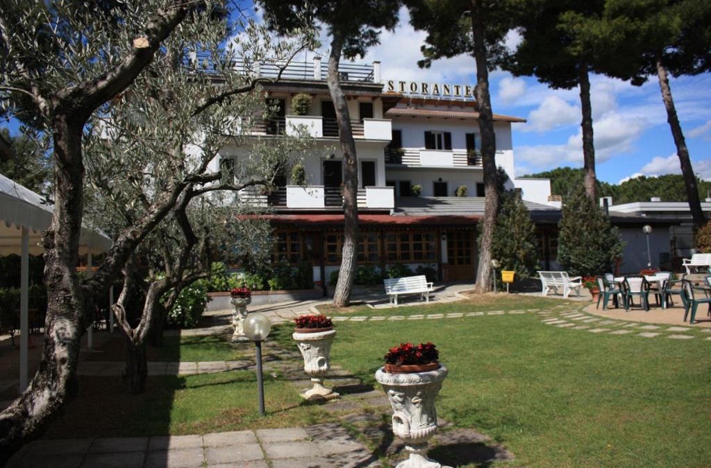 Loreto Aprutino Hotel | Hotel Ristorante La Bilancia