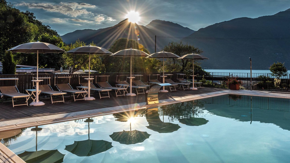 Santa Maria - Rezzonico Hotel | Hotel Ristorante Sole