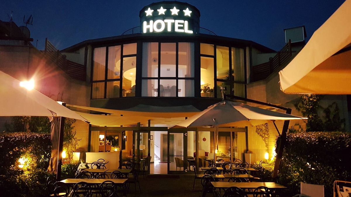San Lorenzo al Mare Hotel | Hotel Riviera dei Fiori