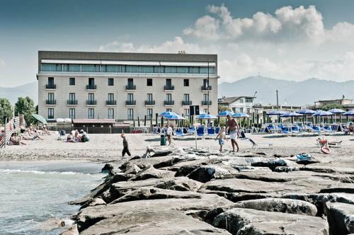 Marinella di Sarzana Hotel | Hotel Rondine