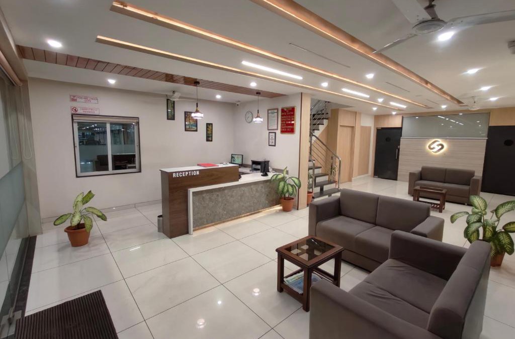 Palsana Hotel | HOTEL SAHYOG & ROOMS