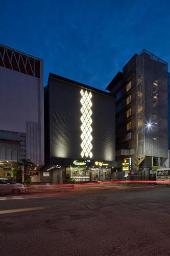 Surat Hotel | Hotel Sifat International
