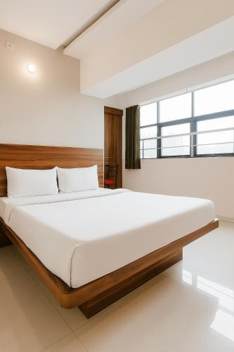 Bavdhan House | Hotel Silver Homes