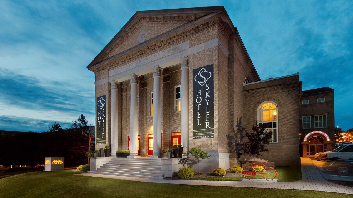 Downtown Syracuse Hotel | Hotel Skyler Syracuse Tapestry Collection by Hilton