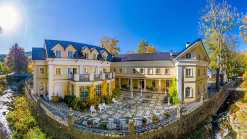 Swieradow-Zdroj Hotel | Hotel Stary Zdrój