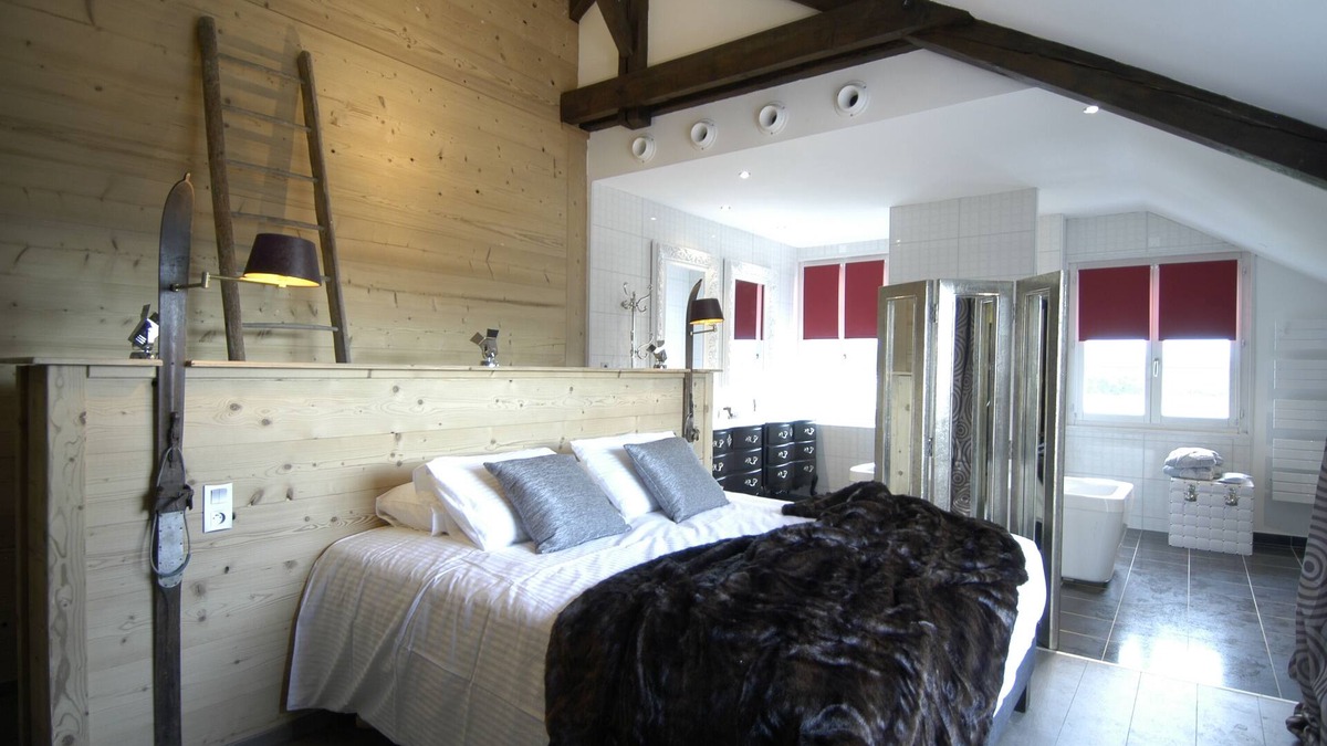 Vetraz-Monthoux Hotel | Hotel Suite with Mont-Blanc view at 15 mn of Geneva center