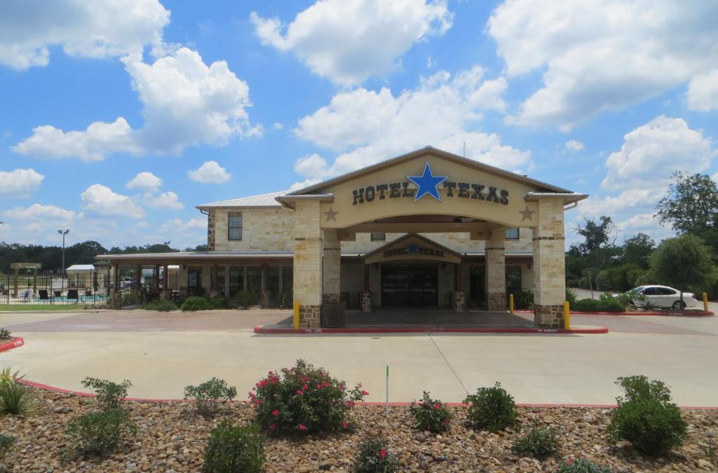 Hallettsville Hotel | Hotel Texas Hallettsville