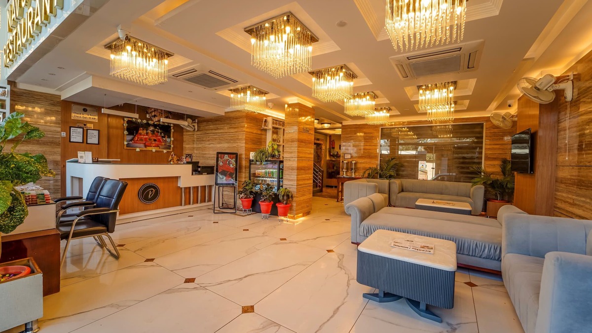 Katra Hotel | Hotel The Grand Dewan