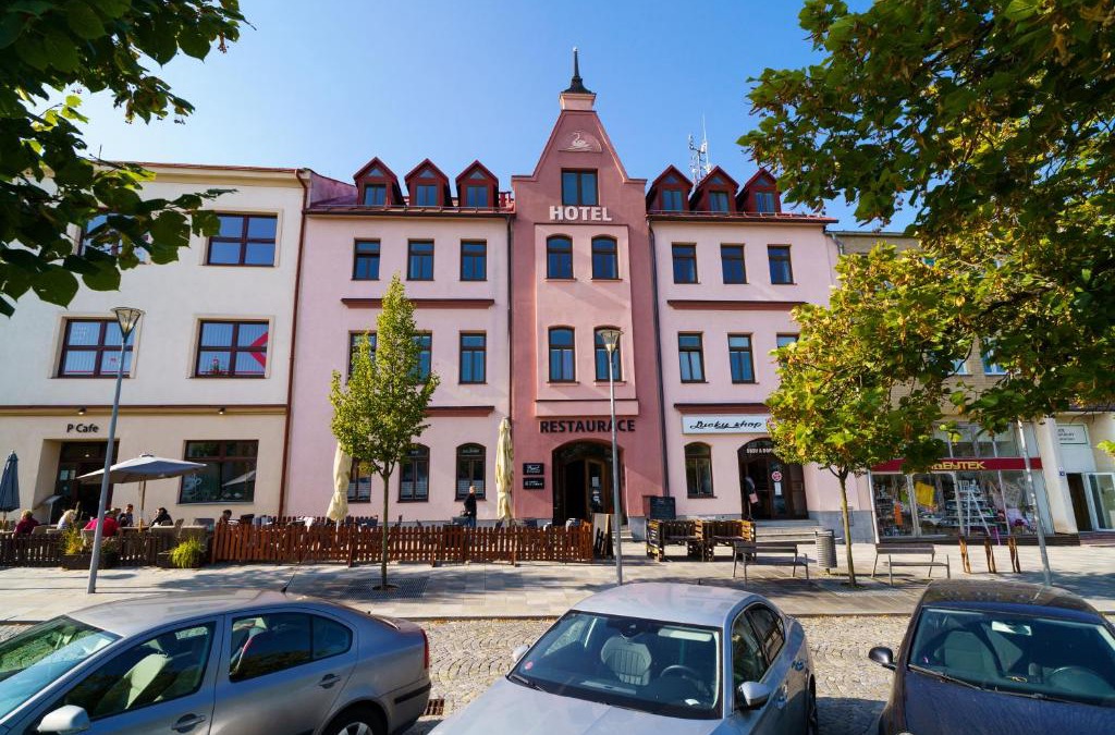 Zdar Nad Sazavou Hotel | Hotel U Labutě