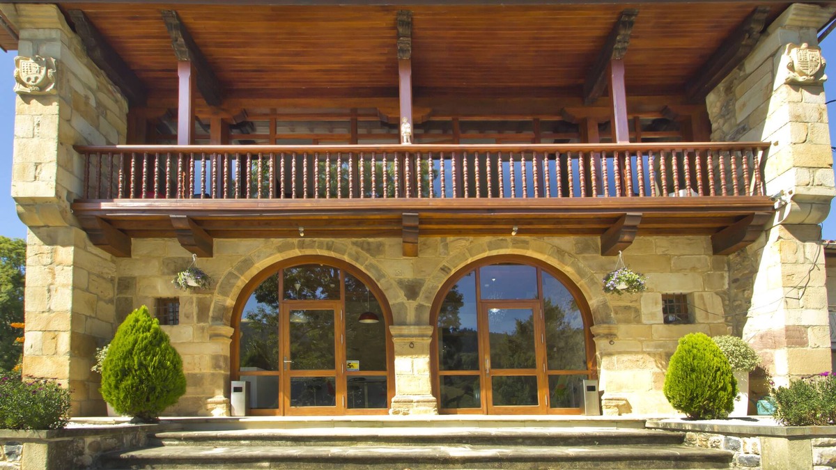 Puente Viesgo Hotel | Hotel Villa Arce