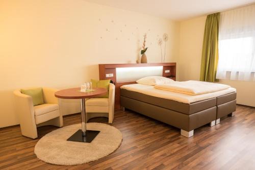 Hochheim am Main Bed & Breakfast | Hotel Viola