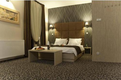 Olesnica Hotel | Hotel Vis A Vis