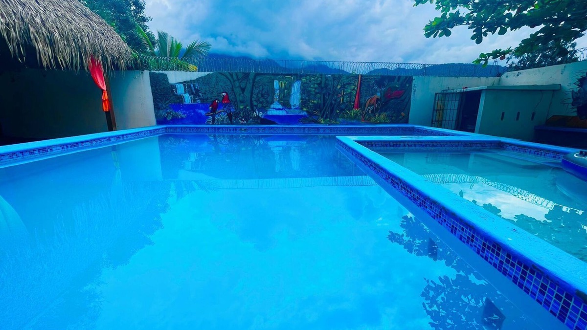Sector 2 Hotel | Hotel vista al cayo
