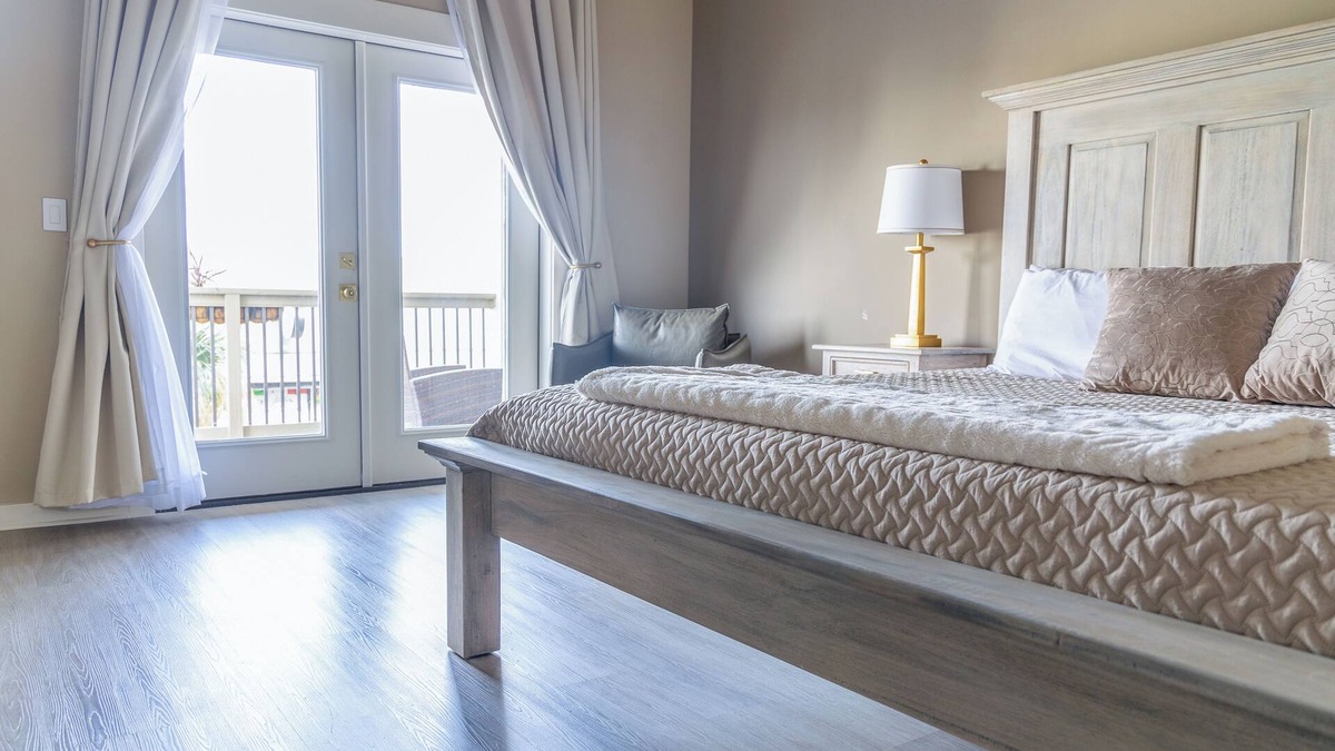 Pascagoula Hotel | Hotel Whiskey in Pascagoula
