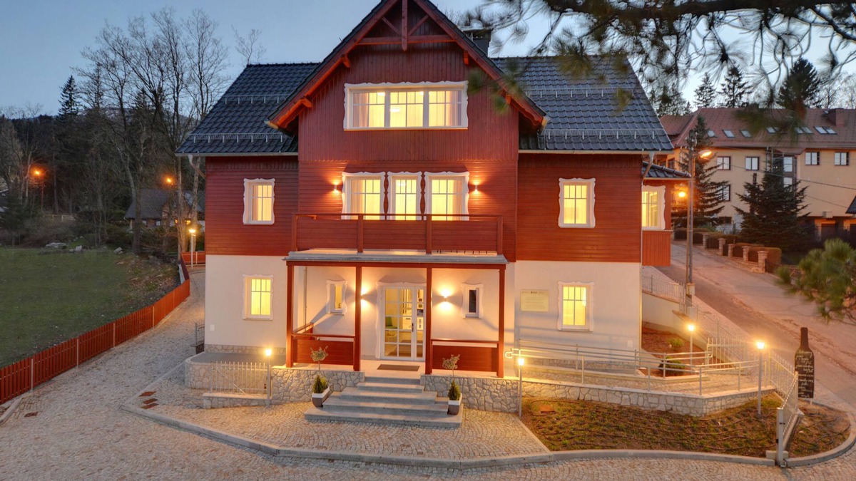 Szklarska Poreba Hotel | Hotel Willa Odkrywców