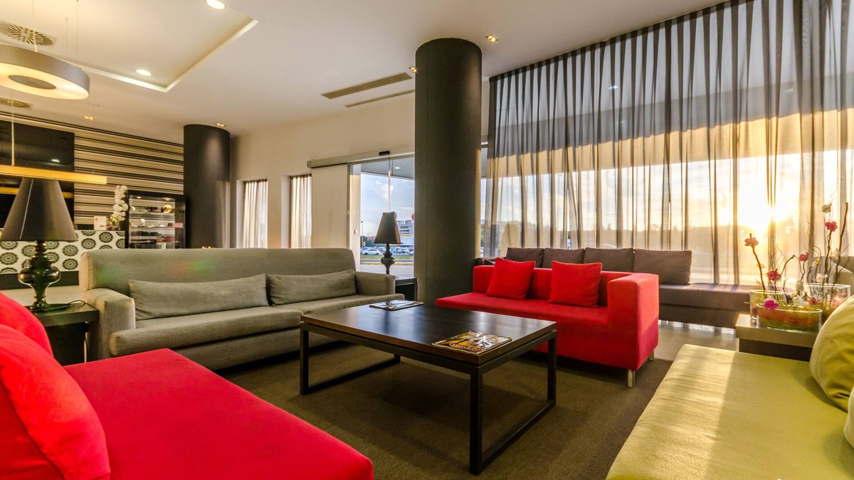Mairena del Aljarafe Hotel | Hotel YIT Vía Sevilla Mairena